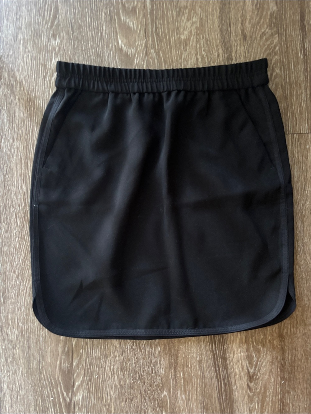 J. Crew Factory Black Elastic Waist Skirt Size 2 Small with Front Pockets